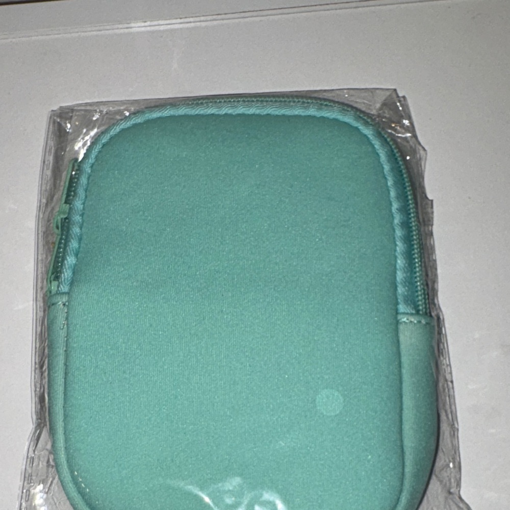 Blue/green pouch to put on Tumbler or Stanley’s - Picture 2 of 7